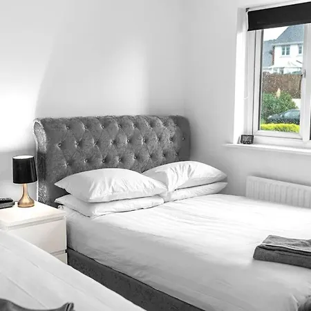 Ml Short - Barrow House 4 Bedrooms Roose (Cumbria)